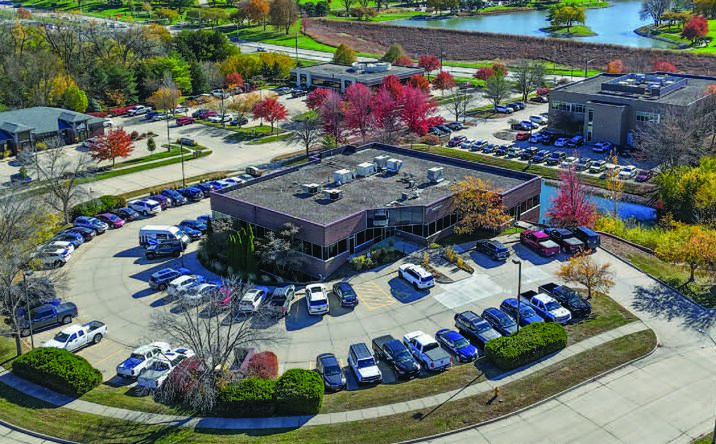 Pictures of Office property located at 12119 Stratford Dr, Clive, IA 50325 for lease - image #1