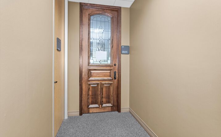 Pictures of Office property located at 2040 N Loop 336 W, Conroe, TX 77304 for lease - image #1