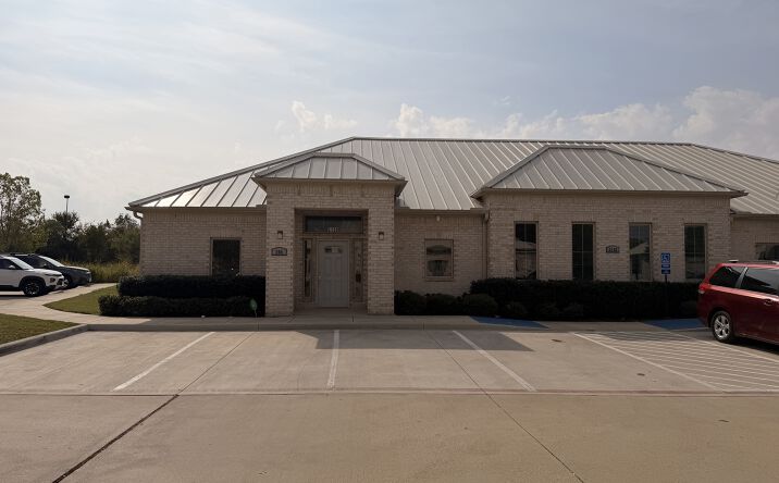 Pictures of Office property located at 6138 Precinct Line Rd, Hurst, TX 76054 for lease - image #1