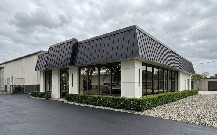 Pictures of Retail property located at 821 N 17-92 Hwy, Winter Springs, FL 32708 for lease - image #1