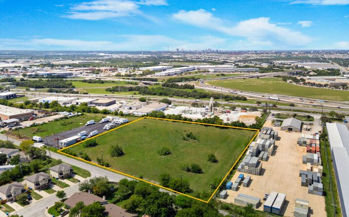 Pictures of Industrial property located at 7010 NE Loop 410, San Antonio, TX 78219, San Antonio, US 78219 for lease - image #1