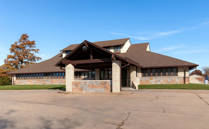 Pictures of Office, Special Purpose property located at 1712 E 23rd Ave, Hutchinson, KS 67502 for lease - image #1