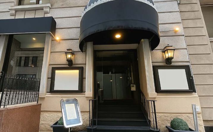 Pictures of Retail, Restaurant property located at 117 W 58th St, New York, NY 10019 for lease - image #1