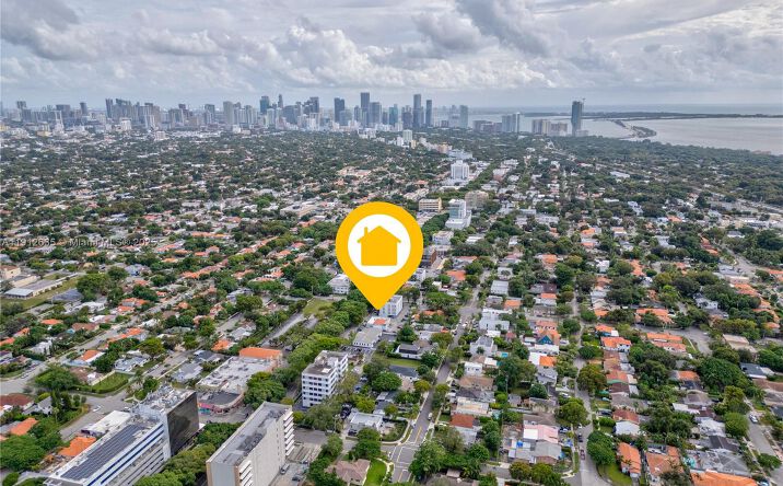 Pictures of Office property located at 1920 SW 22nd St, Miami, FL 33145 for lease - image #1