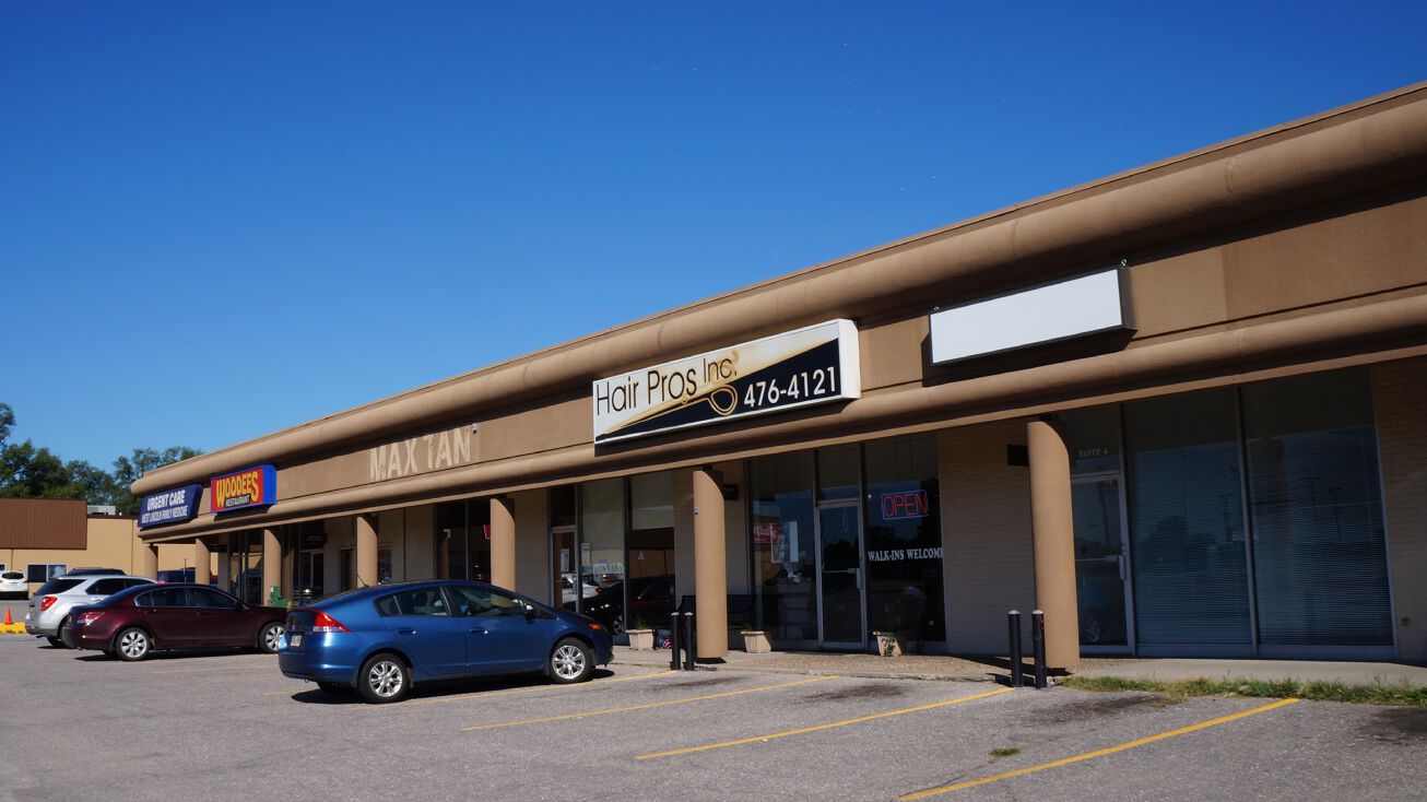 201 Capitol Beach Boulevard,, Lincoln, NE 68528 Retail Space for