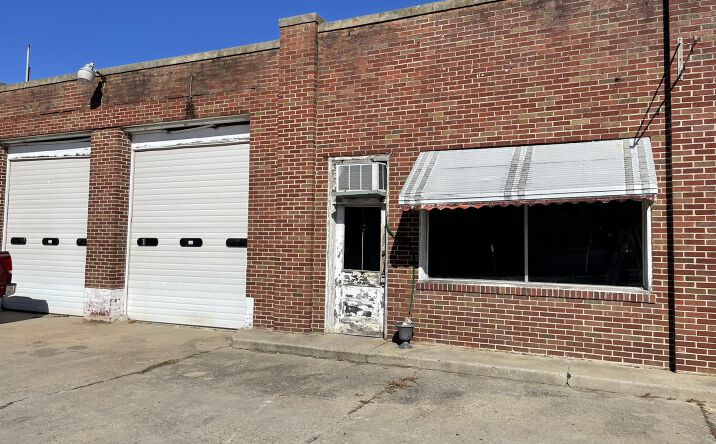 Pictures of Special Purpose, Retail, Industrial property located at 100 W Green St, Macclesfield, NC 27852 for lease - image #1