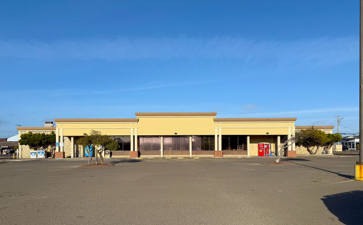 Pictures of Retail property located at 490 S Main St, Fort Bragg, CA 95437 for lease - image #1
