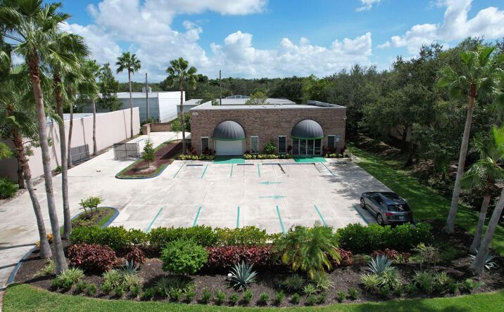 Pictures of Industrial property located at 1474 Rail Head Blvd, Naples, FL 34110 for lease - image #1
