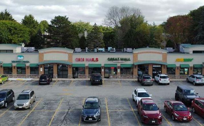 Pictures of Retail property located at 3930 N Brookfield Rd, Brookfield, WI 53045 for lease - image #1