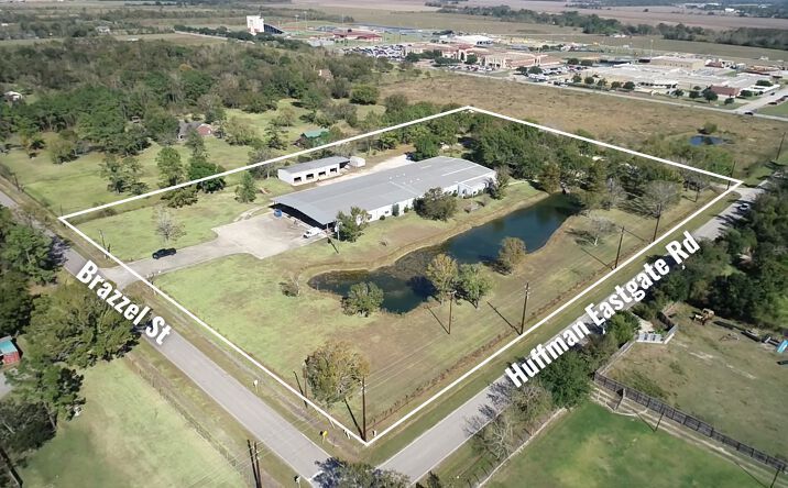 Pictures of Industrial property located at 3215 Huffman-Eastgate Rd, Huffman, TX 77336 for lease - image #1