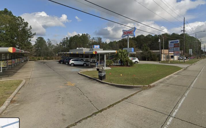 Pictures of Retail, Restaurant property located at 1968 Gause Blvd, Slidell, LA 70461 for lease - image #1