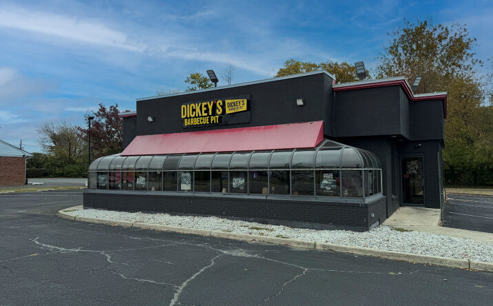 Pictures of Retail, Restaurant property located at 1858 Burlington-Mount Holly Rd, Mount Holly, NJ 08060 for lease - image #1