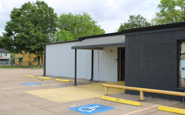 Pictures of Industrial property located at 2455 S 4th St, Beaumont, TX 77701 for lease - image #1