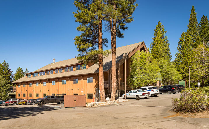 Pictures of Office, Retail property located at 865 Tahoe Blvd, Incline Village, NV 89451 for lease - image #1