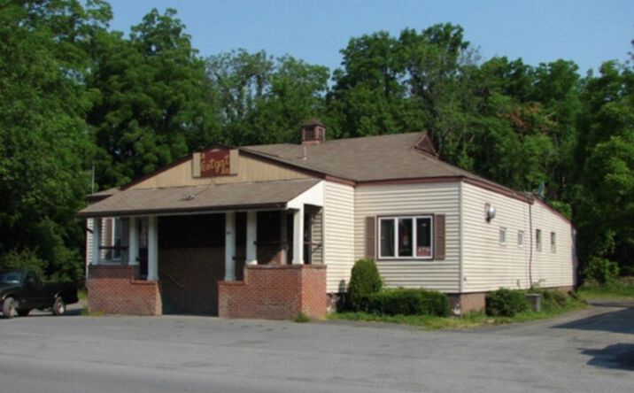Pictures of Retail property located at 253 W Main Street Left Side, Middletown, NY 10940 for lease - image #1