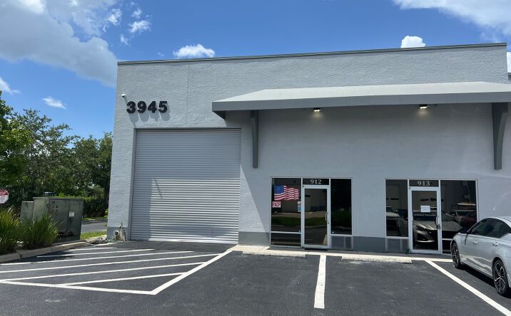 Pictures of Industrial property located at 3945 Tollhouse Dr, Naples, FL 34114 for lease - image #1
