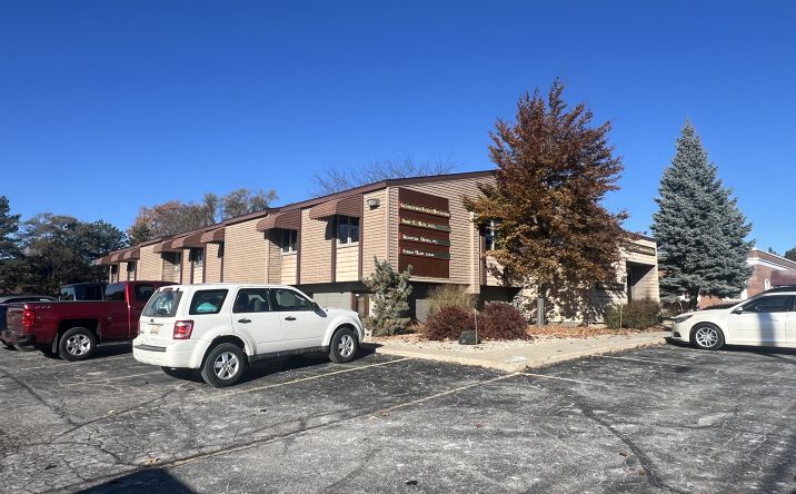 Pictures of Office property located at 800 S Euclid Ave, Bay City, MI 48706 for lease - image #1
