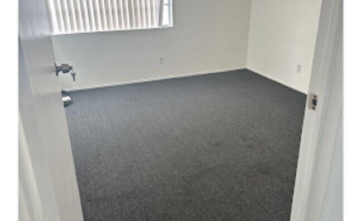 Pictures of Office property located at 205 Ave I, Redondo Beach, CA 90277 for lease - image #1