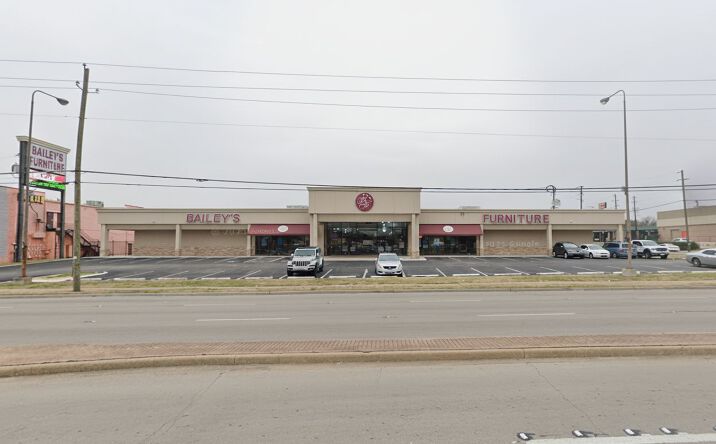 Pictures of Retail property located at 3910 W Camp Wisdom Rd, Dallas, TX 75237 for lease - image #1