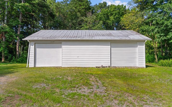 Pictures of Industrial property located at 1517 Riverbend Rd, Dalton, GA 30721 for lease - image #1