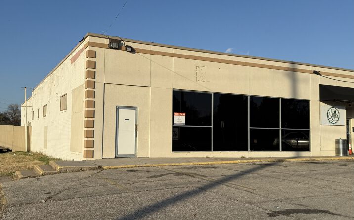 Pictures of Retail, Restaurant, Special Purpose property located at 3926 E 13th St N, Wichita, KS 67208 for lease - image #1