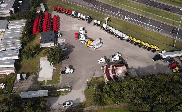 Pictures of Industrial property located at 4206 N 68th St, Tampa, FL 33610 for lease - image #1