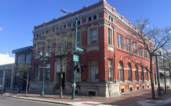 Pictures of Office, Retail property located at 133 W Michigan Ave, Ypsilanti, MI 48197 for lease - image #1
