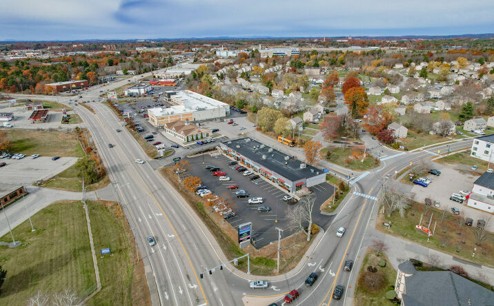 Pictures of Retail property located at 29 Western Ave, South Portland, ME 04106 for lease - image #1