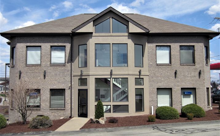 Pictures of Office property located at 3946 William Penn Hwy, Monroeville, PA 15146 for lease - image #1