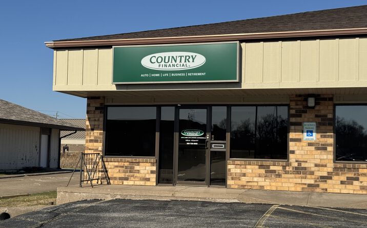 Pictures of Office property located at 1535 47th Ave, Moline, IL 61265 for lease - image #1