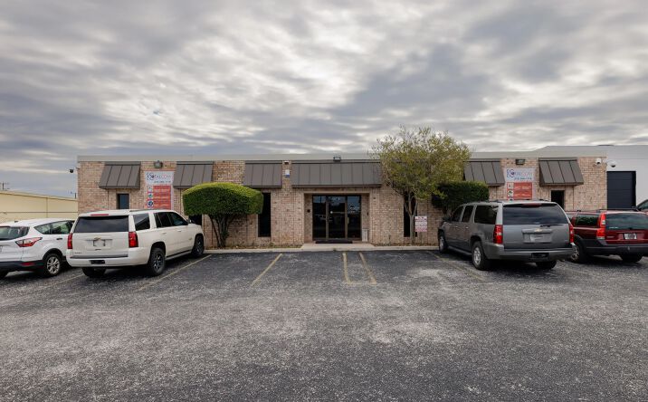 Pictures of Office property located at 12150 Valliant St, San Antonio, TX 78216 for lease - image #1