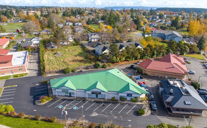 Pictures of Office property located at 230 SE Cabot Dr, Oak Harbor, WA 98277 for lease - image #1