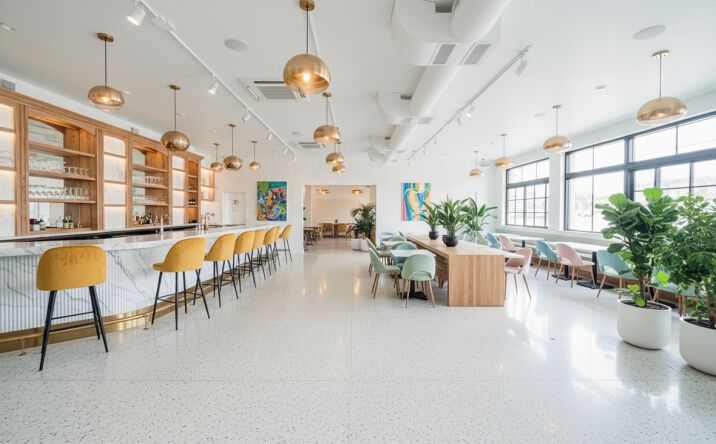 Pictures of Retail, Restaurant property located at 7277 Foothill Blvd, Los Angeles, CA 91042 for lease - image #1