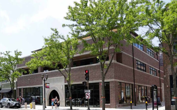 Pictures of Office property located at 132 N York St, Elmhurst, IL 60126 for lease - image #1
