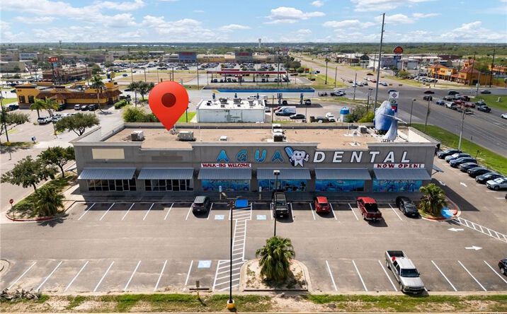 Pictures of Retail property located at 4322 N Conway Avenue # 108, Mission, TX 78753 for lease - image #1