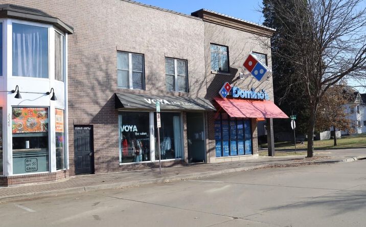 Pictures of Retail property located at 2022 College St, Cedar Falls, IA 50613 for lease - image #1