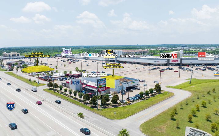 Pictures of Retail, Restaurant property located at 20700 - 20814 Gulf Freeway, Webster, TX 77598 for lease - image #1