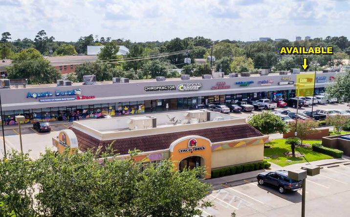 Pictures of Retail property located at 900-910 South Wayside, Houston, TX 77023 for lease - image #1