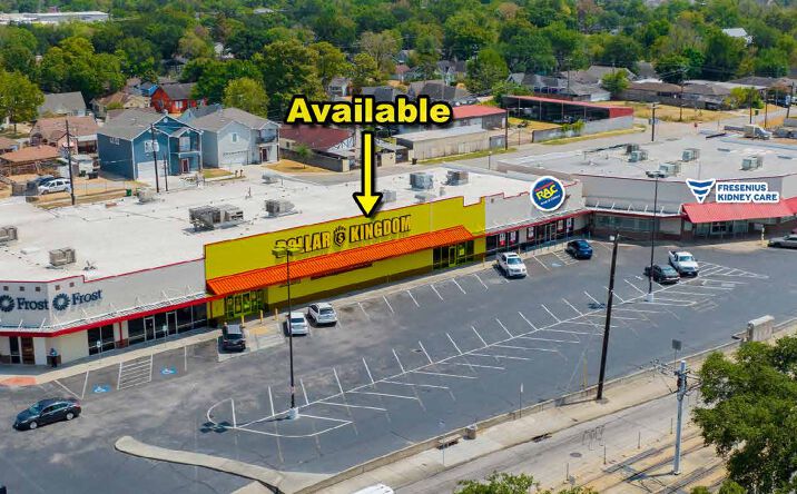 Pictures of Retail property located at 2902 - 2990 Fulton St, Houston, TX 77009 for lease - image #1