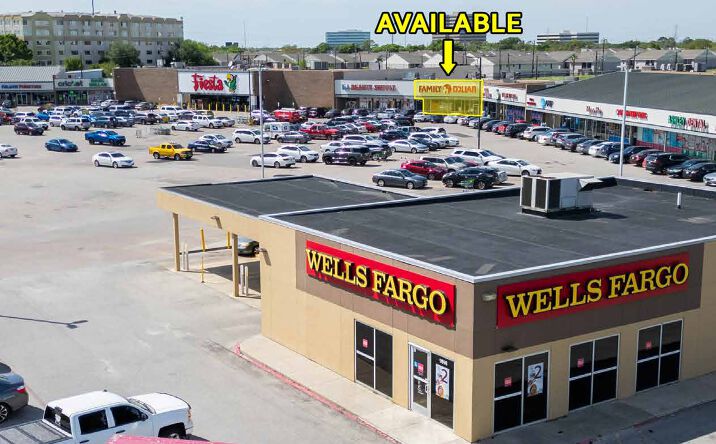 Pictures of Retail property located at 8602 - 8674 S Braeswood Blvd, Houston, TX 77031 for lease - image #1