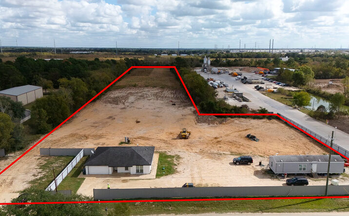 Pictures of Land property located at 17244 Badtke Rd, Hockley, TX 77447 for lease - image #1