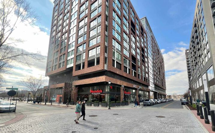 Pictures of Retail property located at 200 Stovall St, Alexandria, VA 22314 for lease - image #1