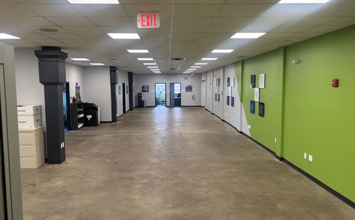 Pictures of Office property located at 360 Highland Rd, Macedonia, OH 44056 for lease - image #1