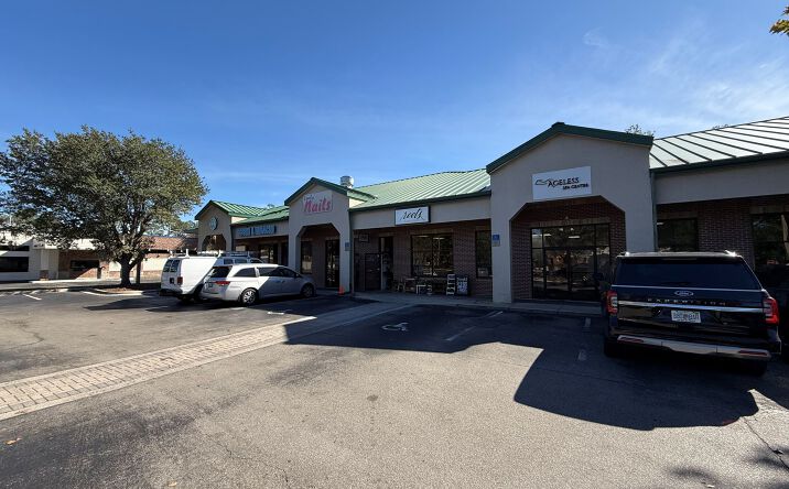 Pictures of Retail property located at 4780 NW 39th Ave, Gainesville, FL 32606 for lease - image #1