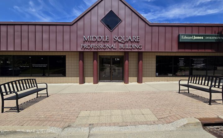 Pictures of Office property located at 134 W Middle St, Chelsea, MI 48118 for lease - image #1