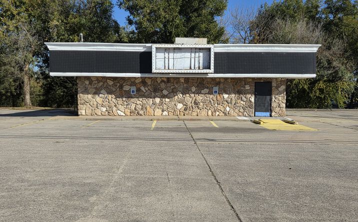 Pictures of Retail property located at 2829 W California Ave, Oklahoma City, OK 73107 for lease - image #1