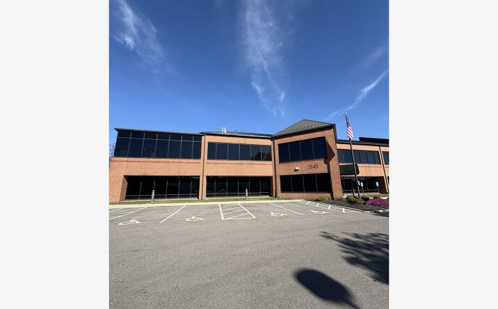 Pictures of Office property located at 2845 Chancellor Dr, Crestview Hills, KY 41017 for lease - image #1