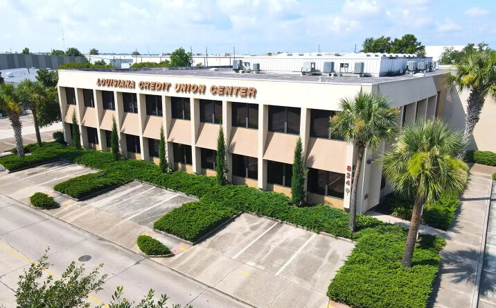 Pictures of Office property located at 824 Elmwood Park Blvd, New Orleans, LA 70123 for lease - image #1