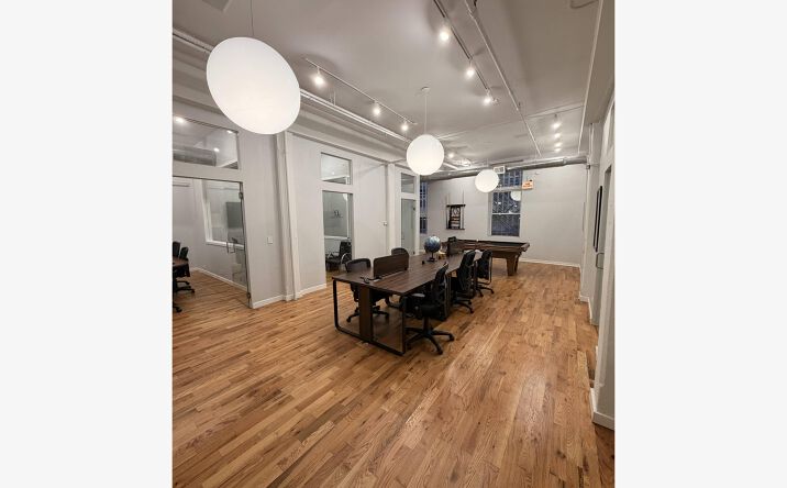 Pictures of Office property located at 11 E Hubbard St, Chicago, IL 60611 for lease - image #1