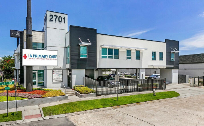 Pictures of Office, Retail property located at 2701 N Causeway Blvd, Metairie, LA 70002 for lease - image #1